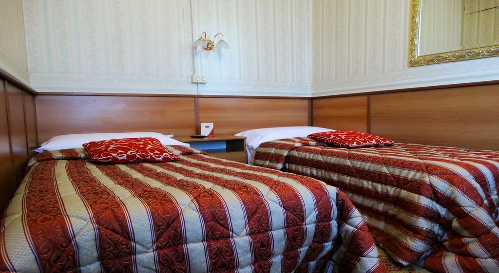 Hotel Cristina Roma Cameră foto